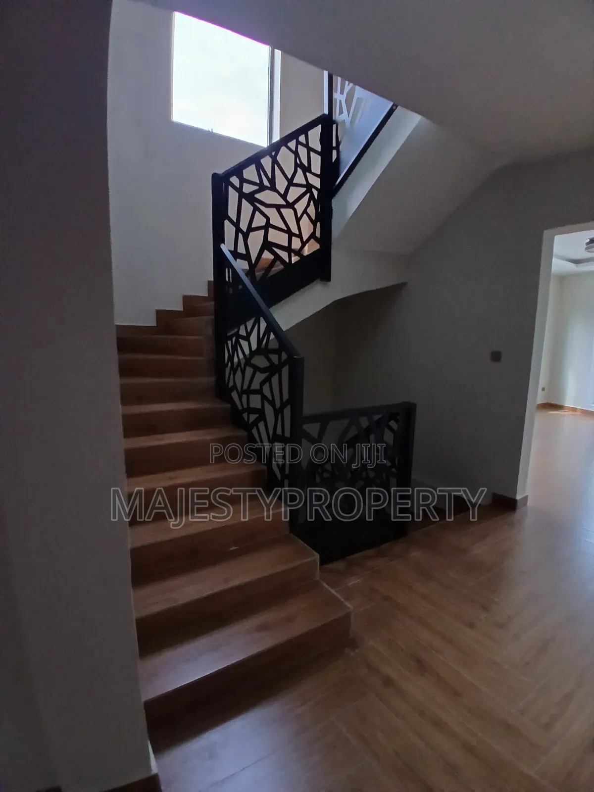 4bdrm Townhouse/Terrace in Tseaddo, Airport Residential Area for sale