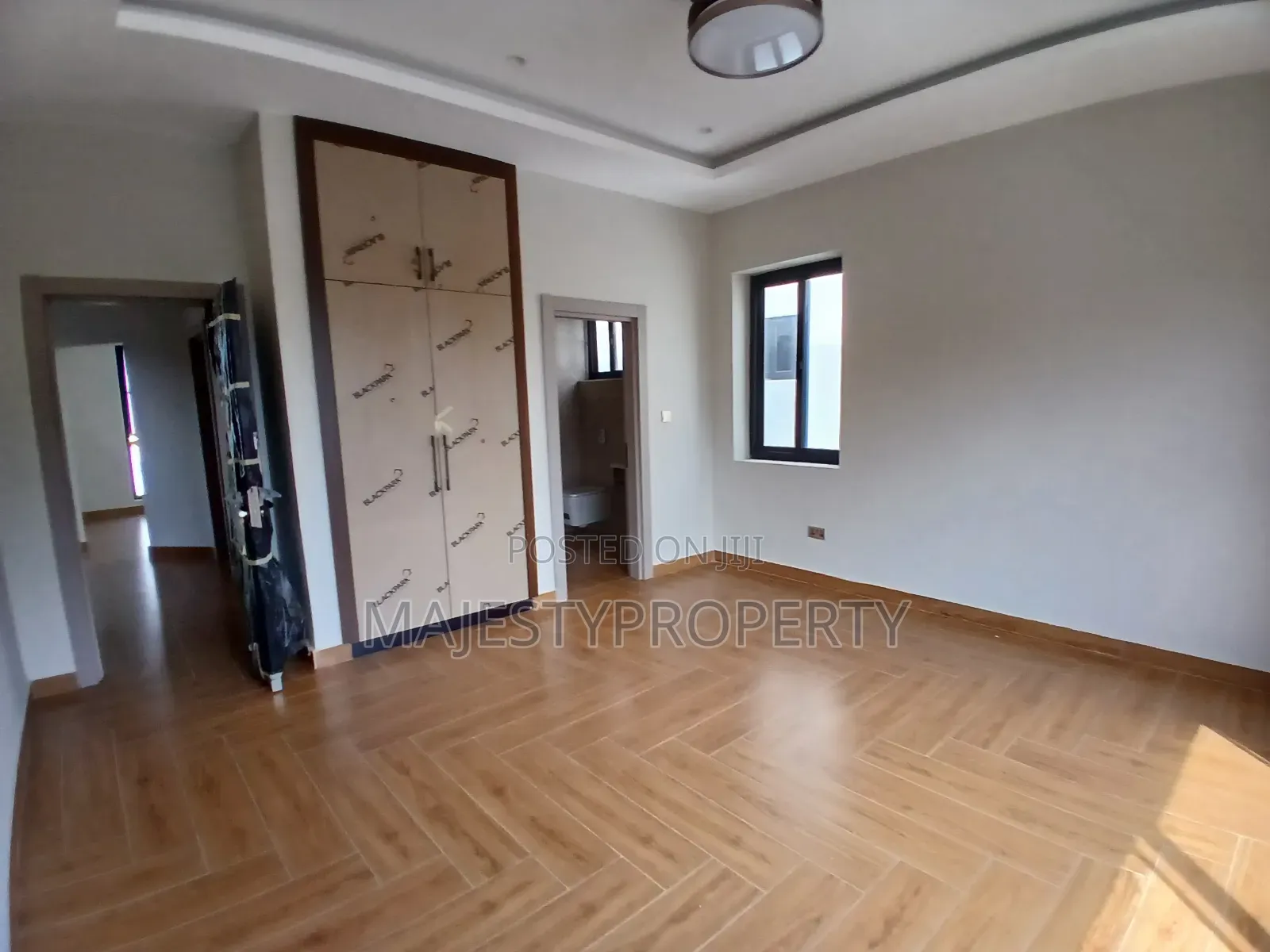 4bdrm Townhouse/Terrace in Tseaddo, Airport Residential Area for sale
