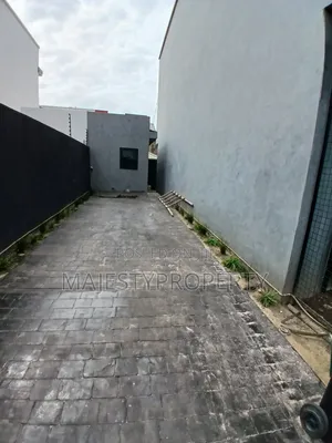 4bdrm House in Tseaddo, Airport Residential Area for sale