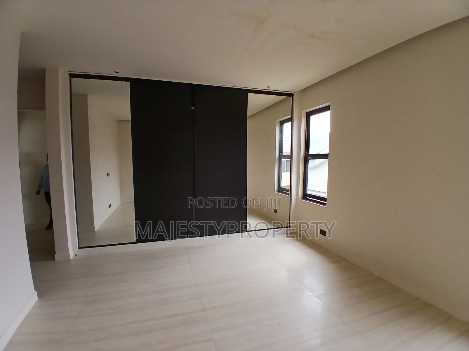 4bdrm House in Tseaddo, Airport Residential Area for sale