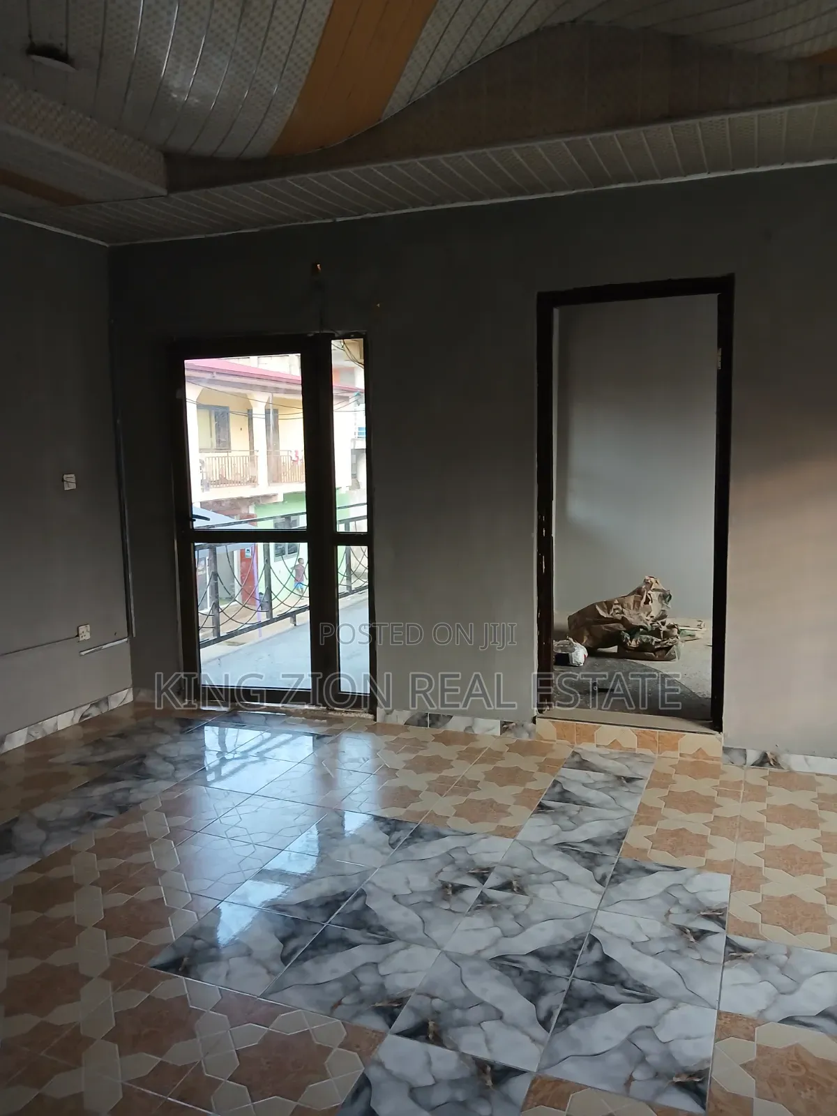 2bdrm Apartment in Kingzionreal, Last Stop for rent
