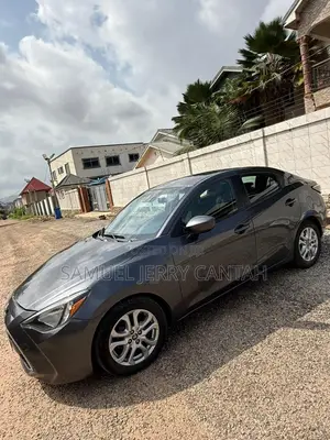 Toyota Yaris iA 1.5 FWD 2018 Gray