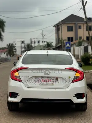 Honda Civic 2018 White