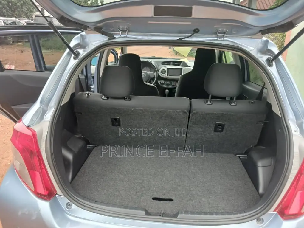 Toyota Vitz 1.5 FWD 3dr 2014 Blue