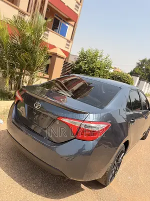 Toyota Corolla 2016 Gray