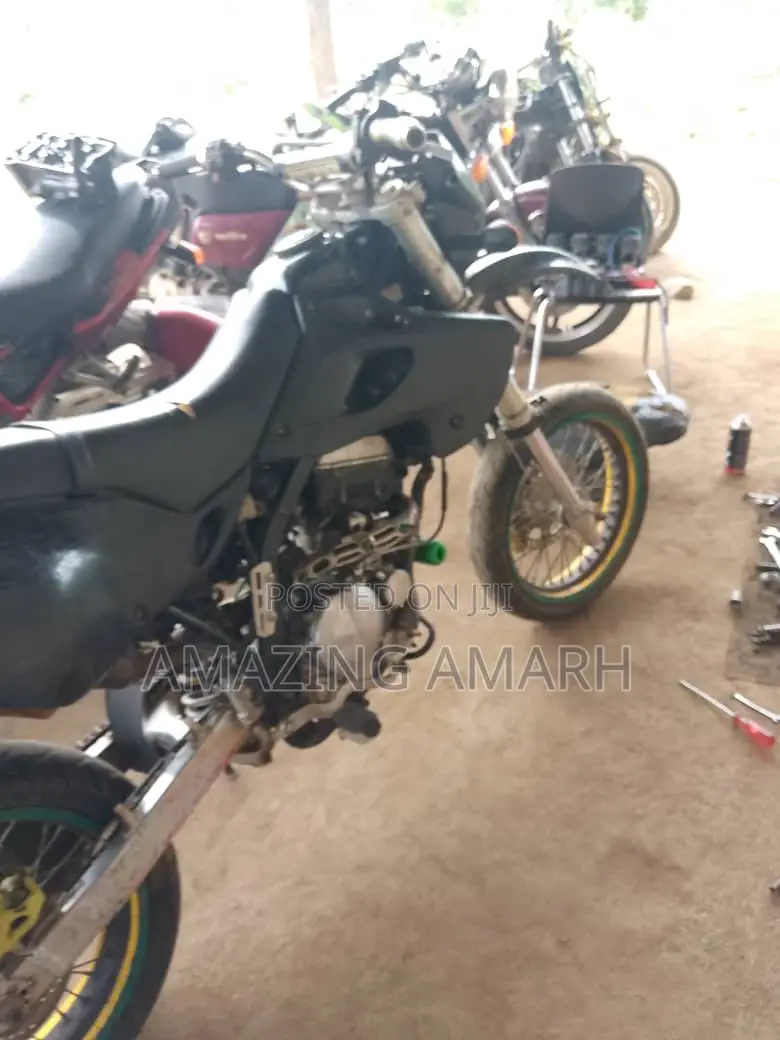 Kawasaki 2024 Black