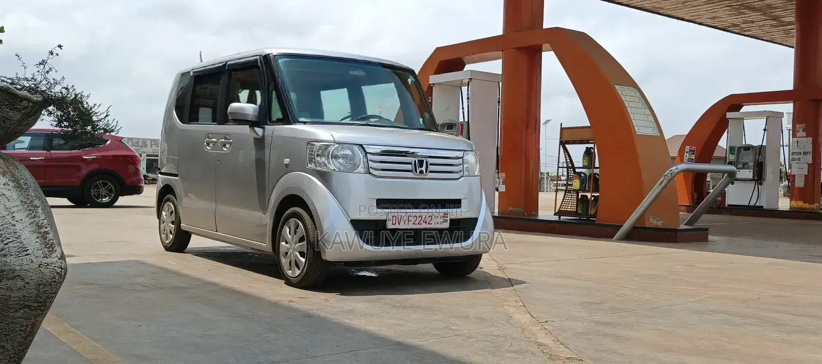 Honda N-Box 2018 Silver