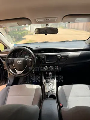 Toyota Corolla 2016 Gray