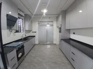 3bdrm House in Lakeside Estate for sale