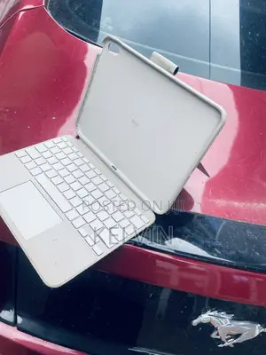 Logitech Combo TouchKeyboard and Trackpad Case for Apple iPad