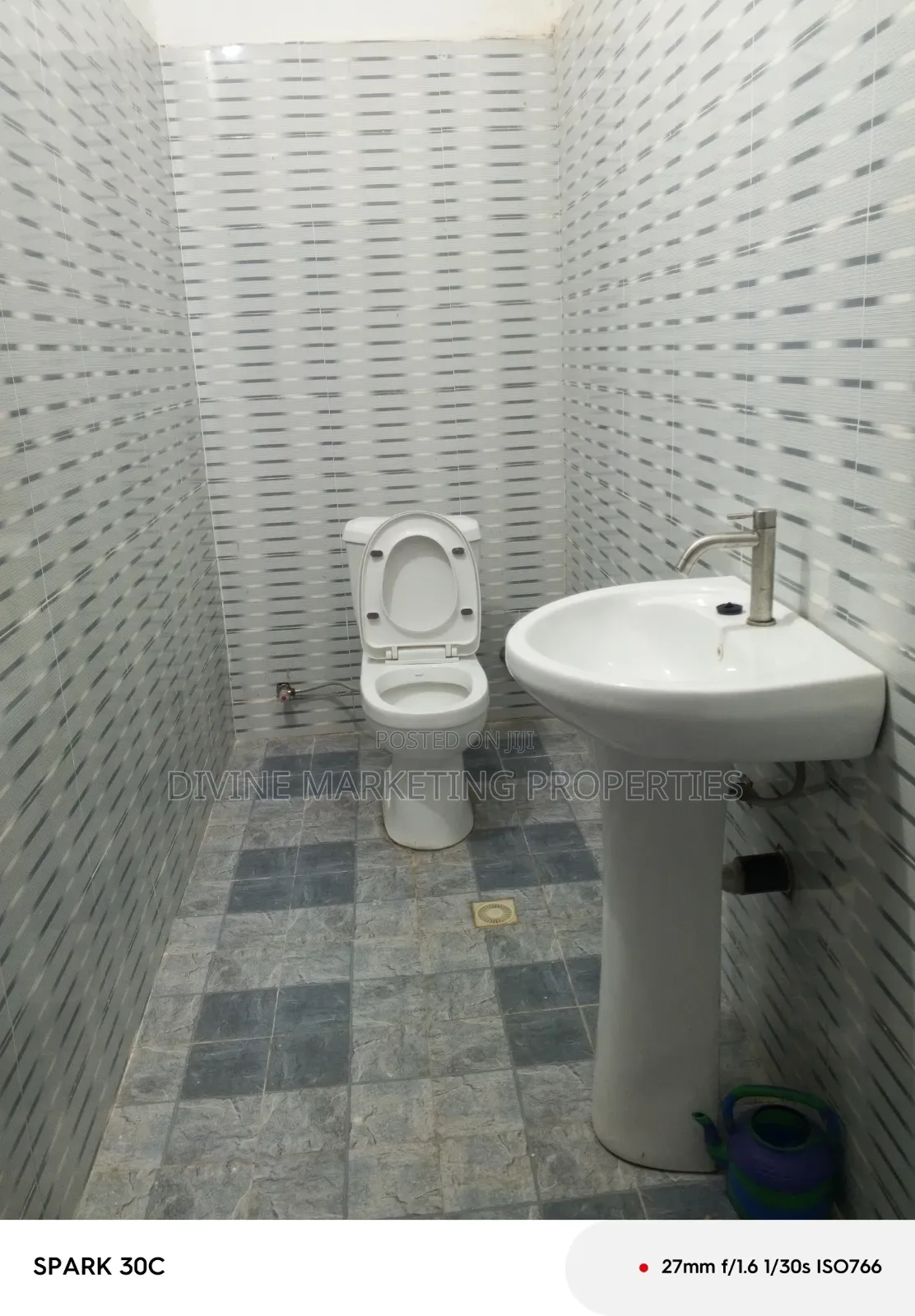 14bdrm House in Opah After 3, Amasaman for sale