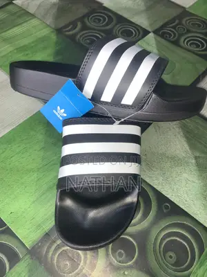 Slide Three Line’S Adidas