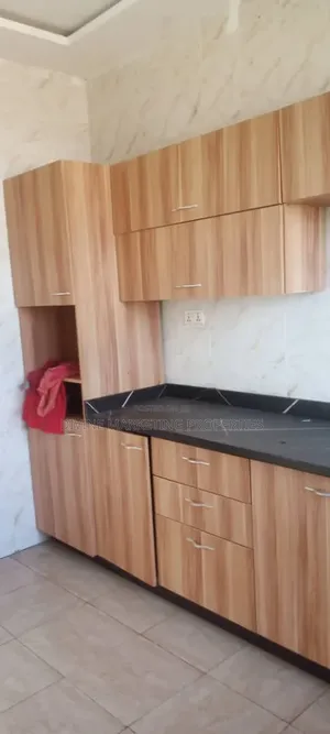 11bdrm House in Top Base for sale