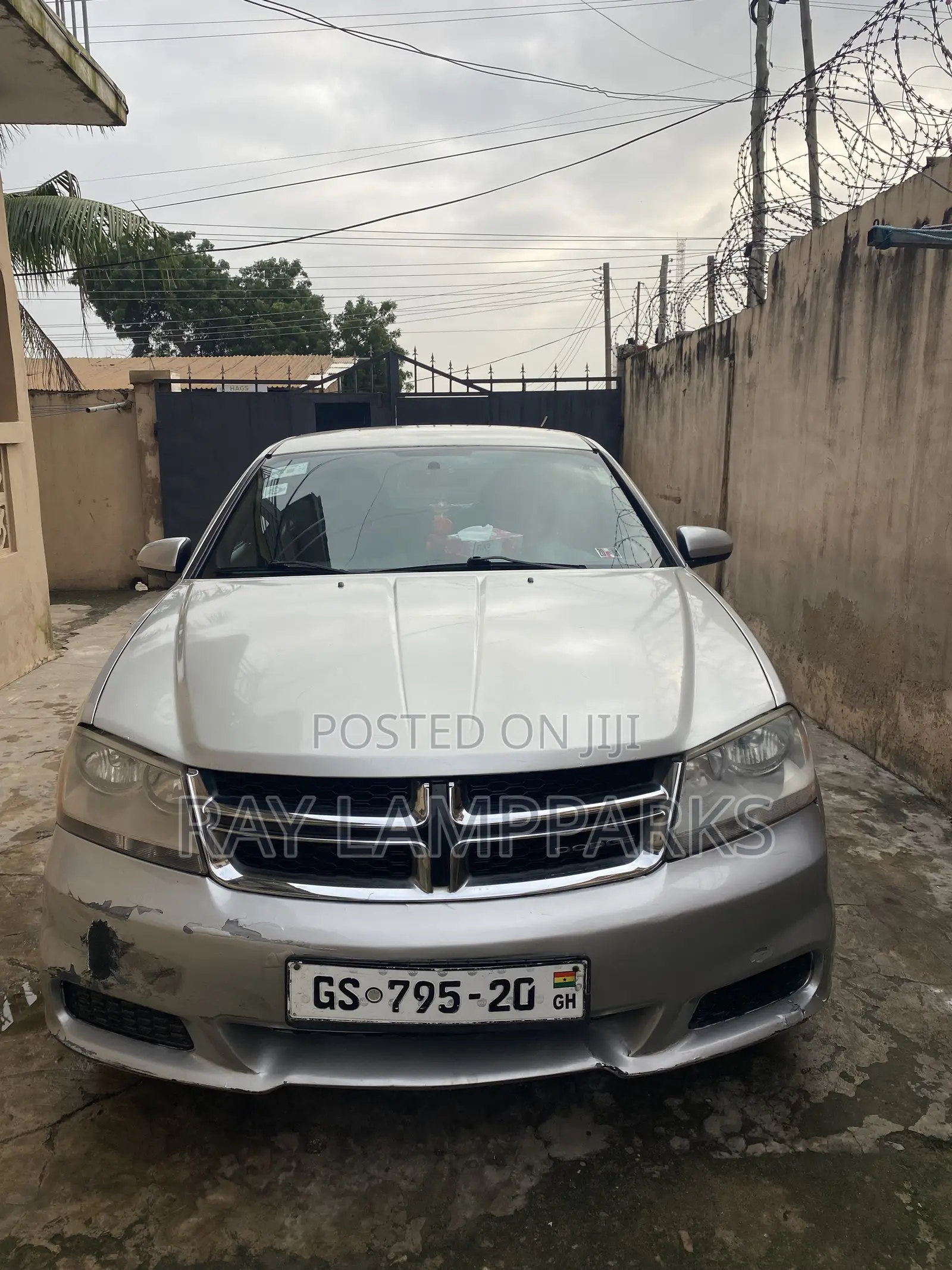 Dodge Avenger 2011 Silver