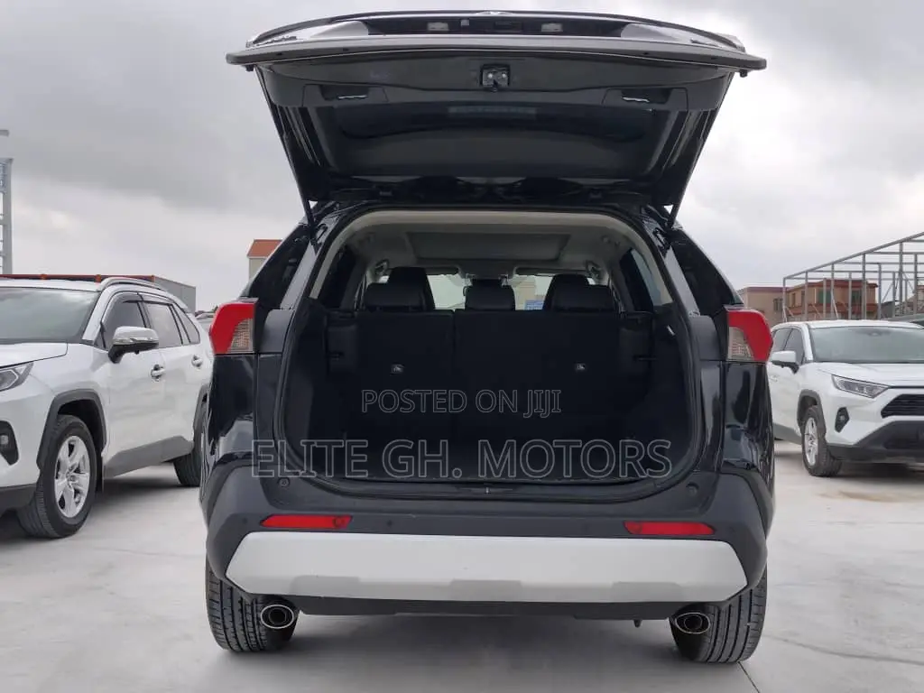 Toyota RAV4 2023 Black