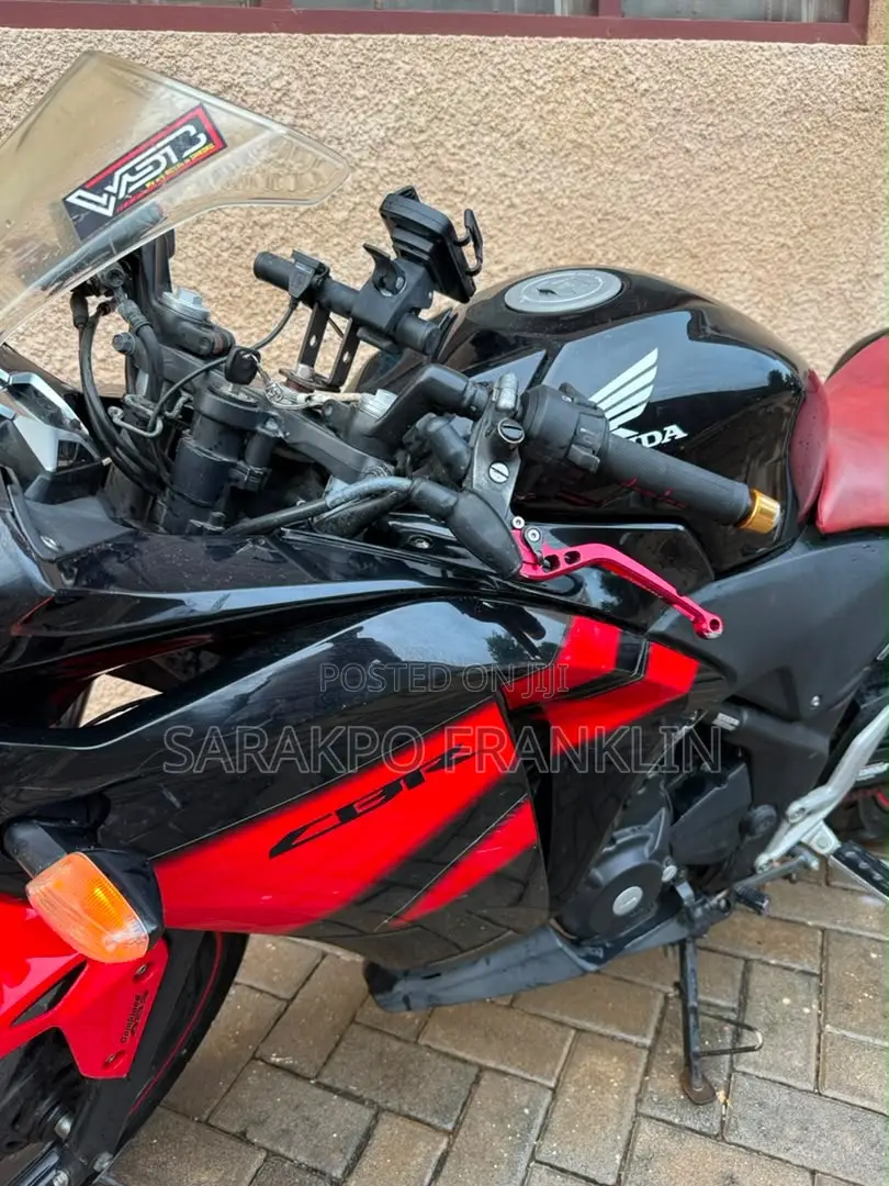 Honda CBR 2018 Red