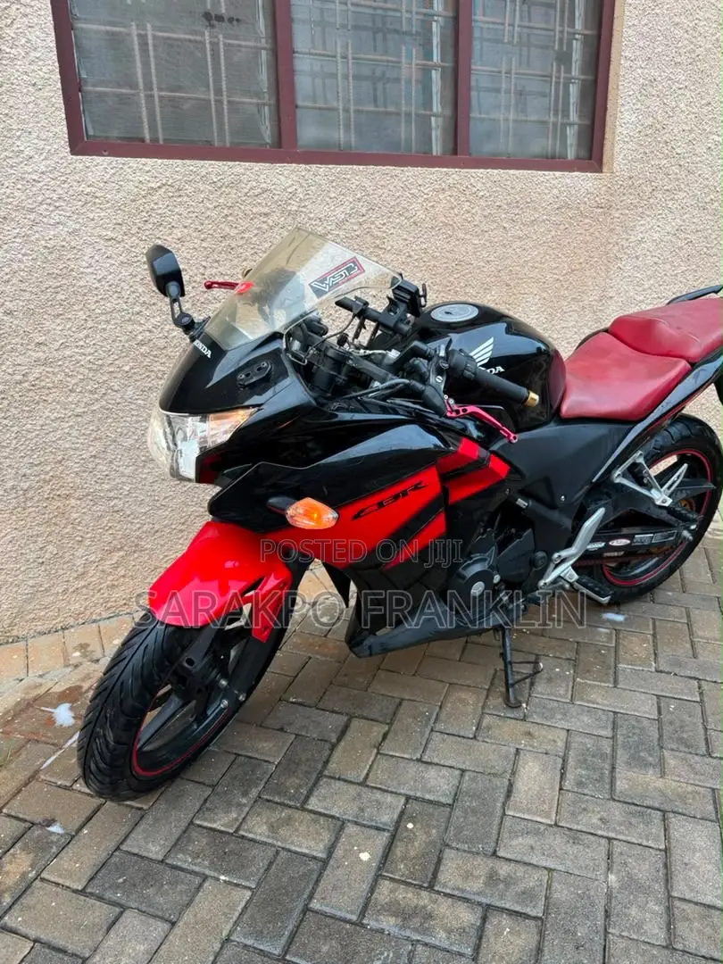Honda CBR 2018 Red