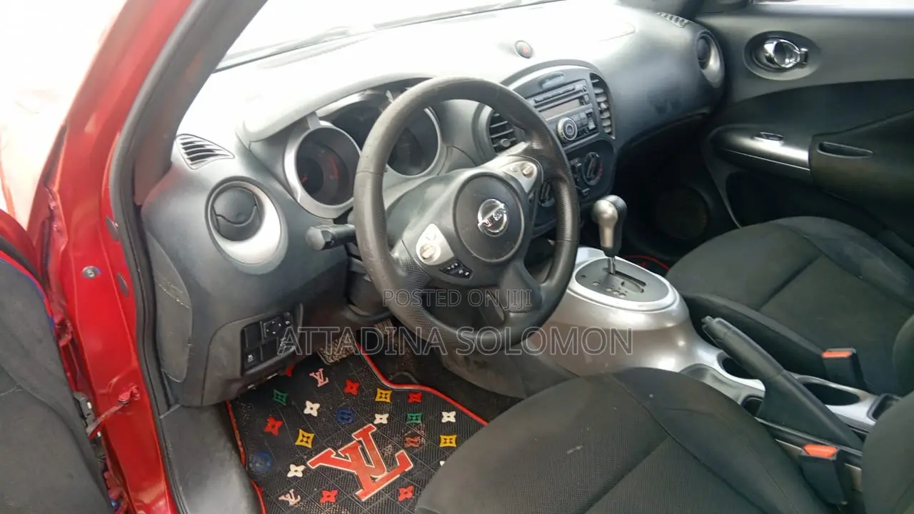 Nissan Juke 2011 Red