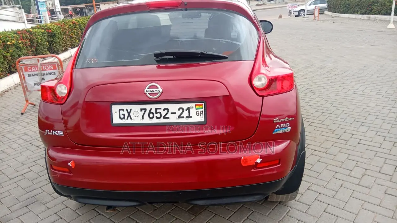 Nissan Juke 2011 Red