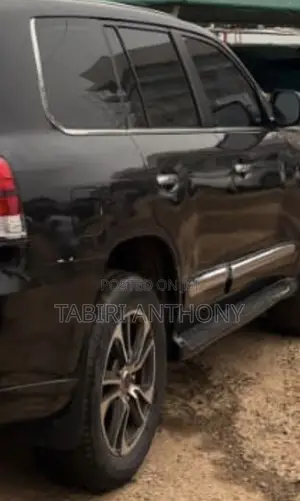 Toyota Land Cruiser 2014 Black