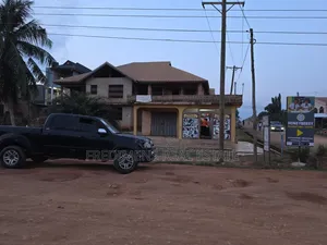 8bdrm House in Fredimens Real, Kumasi Metropolitan for sale