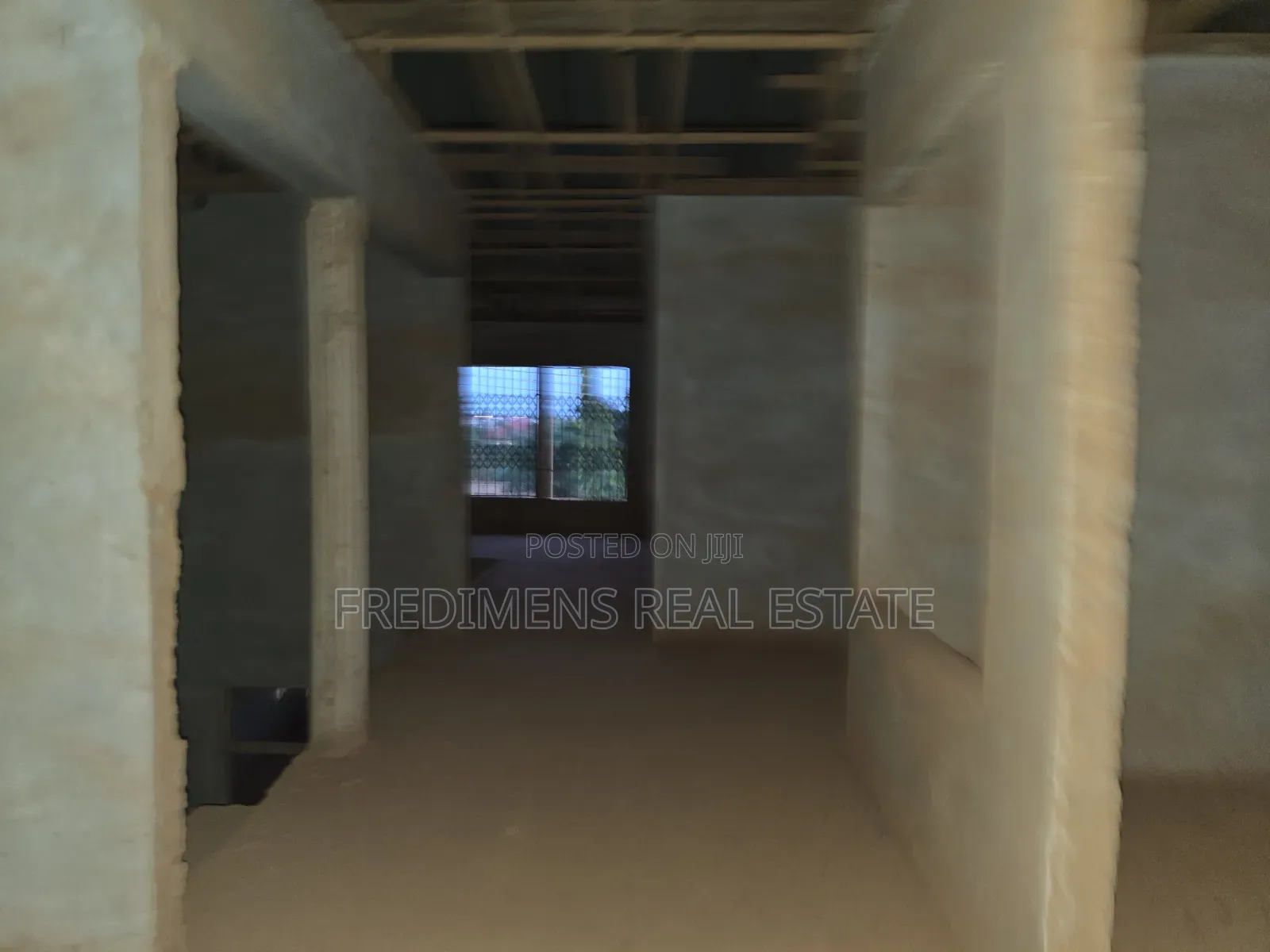 8bdrm House in Fredimens Real, Kumasi Metropolitan for sale