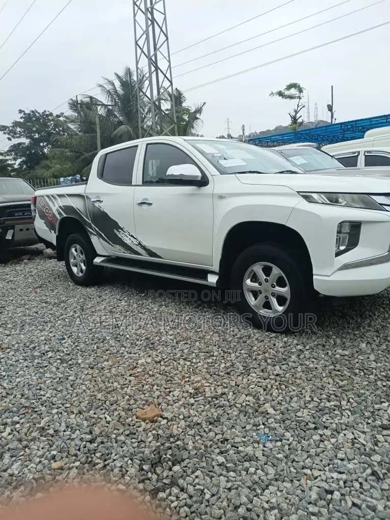 Mitsubishi L200 2020 White