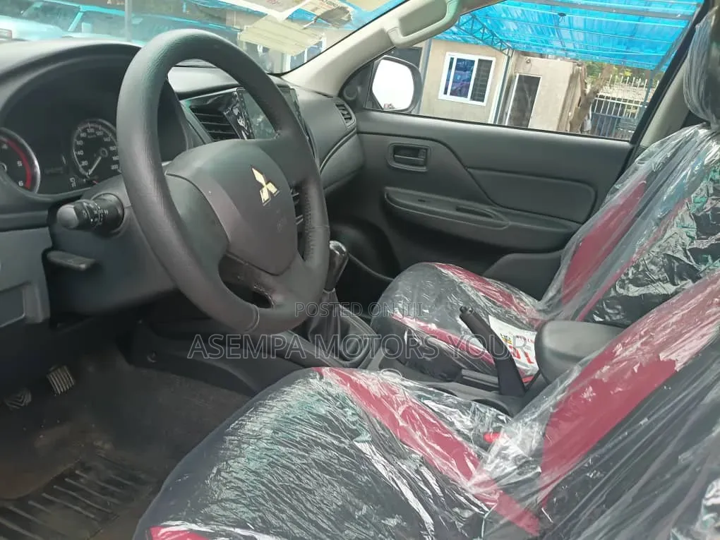 Mitsubishi L200 2020 White