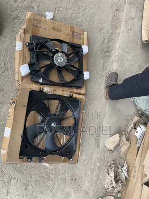 Honda CR-v 17 Radiator a/C Fan