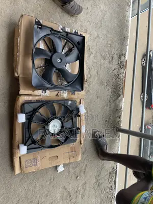 Honda CR-v 17 Radiator a/C Fan