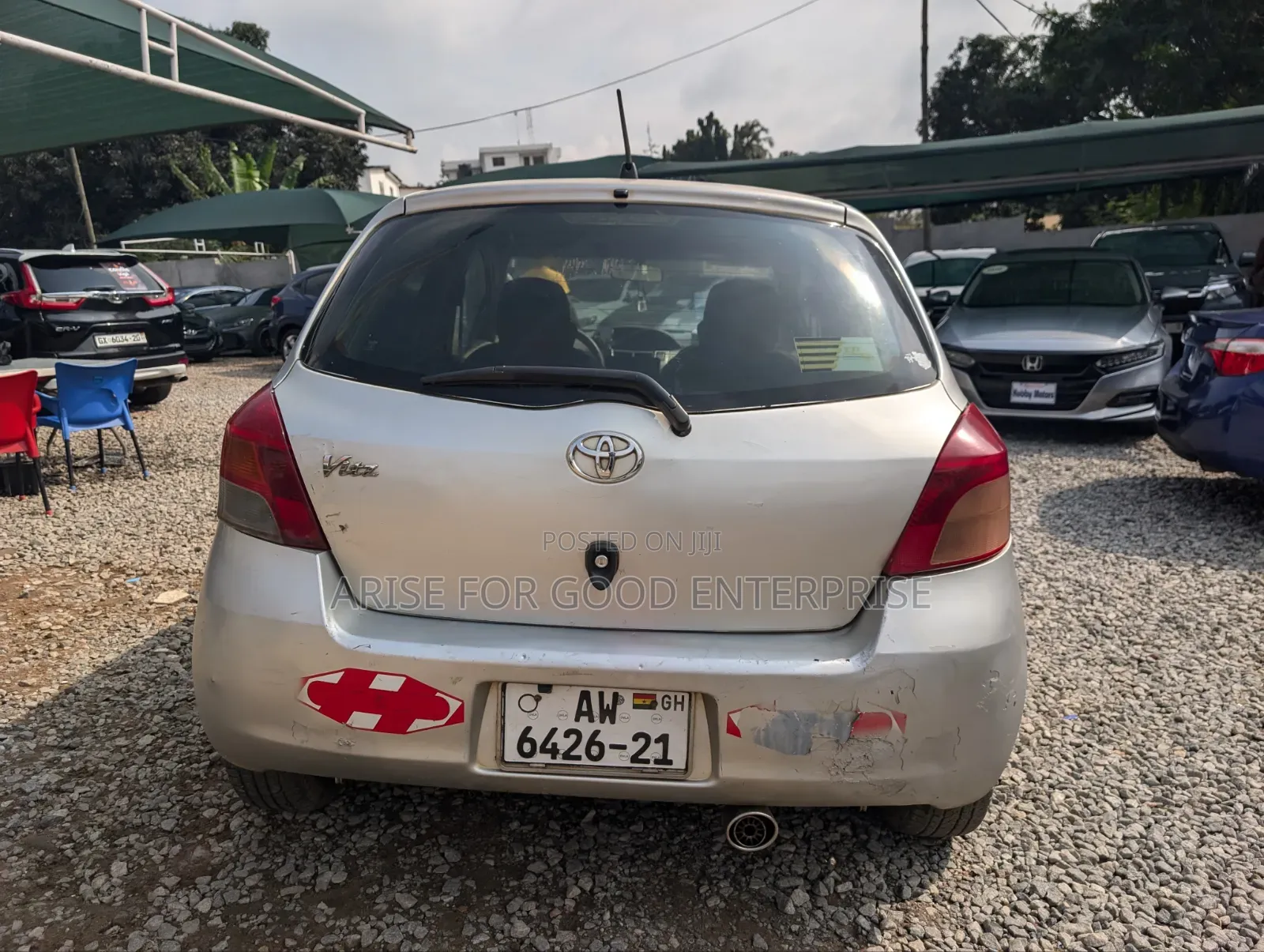 Toyota Vitz 1.3 FWD 5dr 2010 Silver