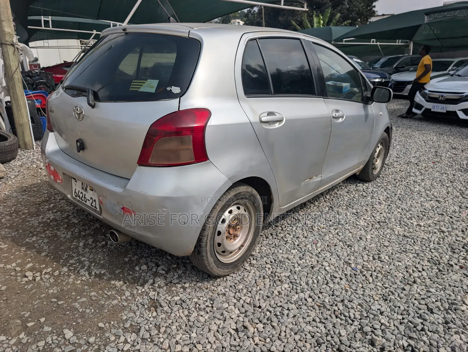 Toyota Vitz 1.3 FWD 5dr 2010 Silver