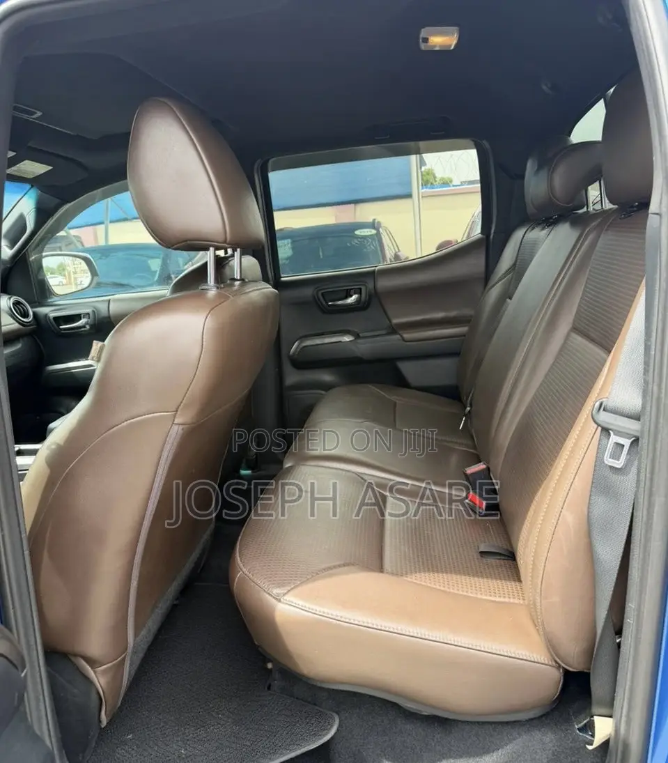 Toyota Tacoma 4dr Double Cab 2016 Blue