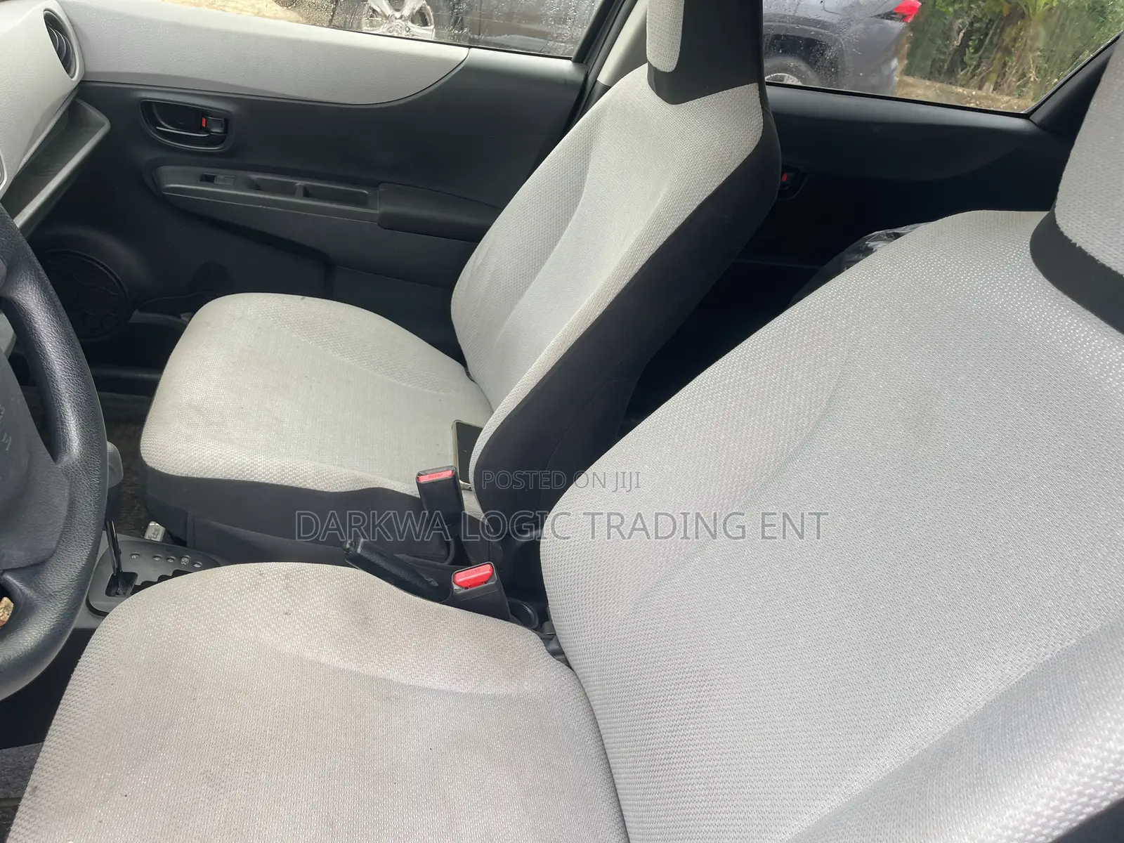 Toyota Vitz 2014 Gray