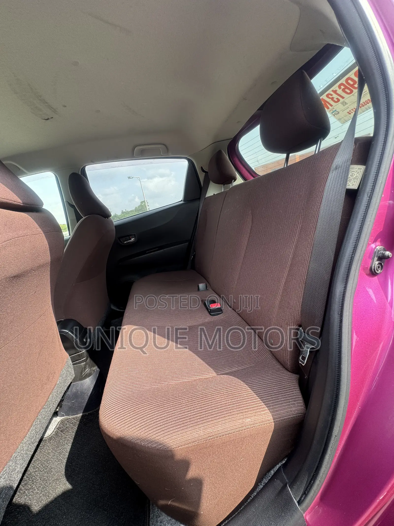 Toyota Vitz 1.3 AWD 5dr 2012 Purple