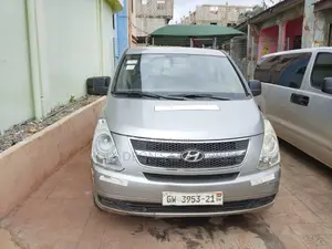 Hyundai Starex 2015 Silver