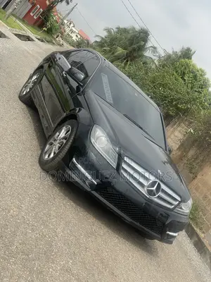 Mercedes-Benz C250 2014 Black