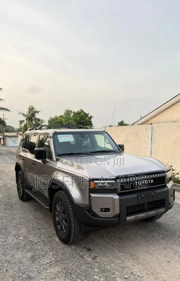 Toyota Land Cruiser 2025 Silver