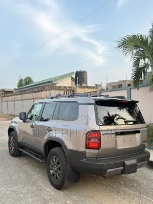 Toyota Land Cruiser 2025 Silver