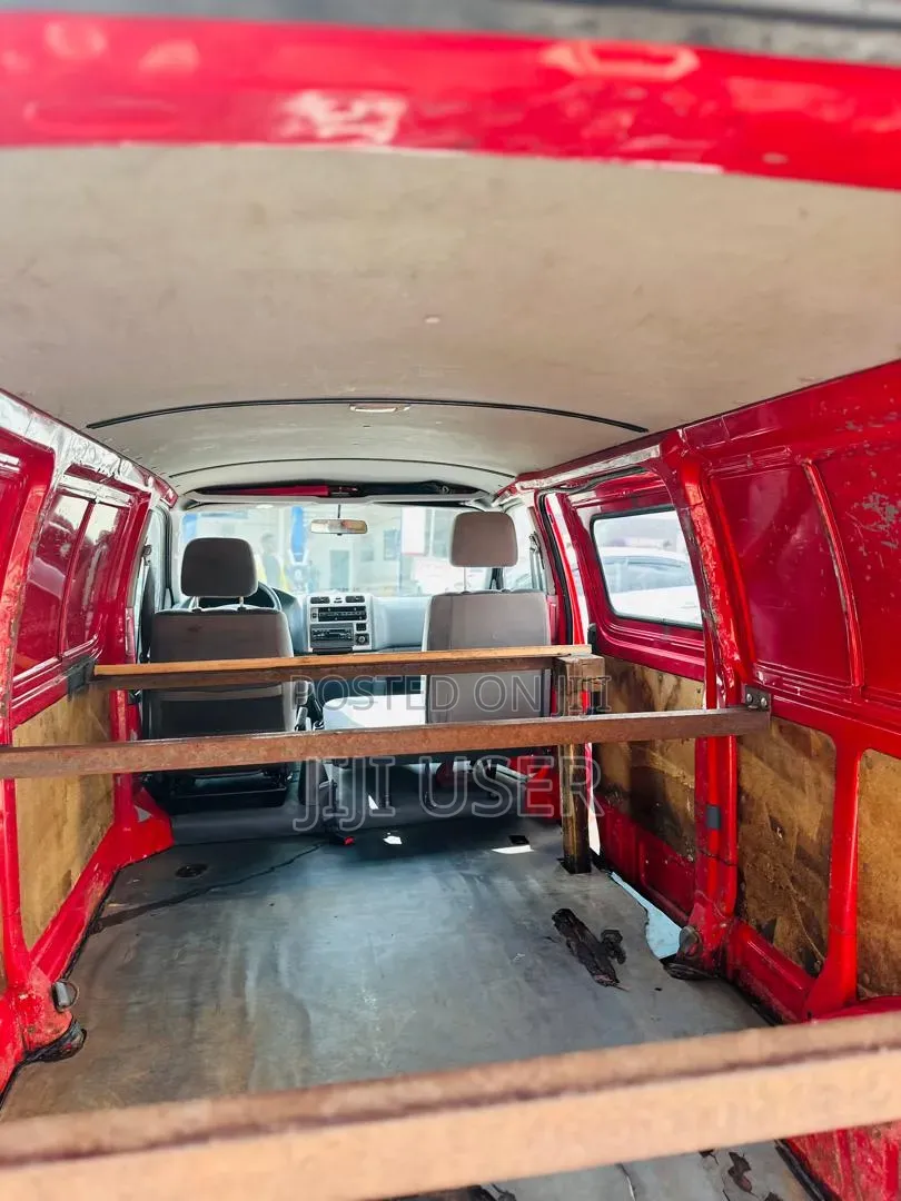 Toyota HiAce 2008 Red