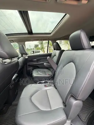 Toyota Highlander XLE AWD 2024 Black