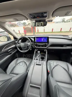 Toyota Highlander XLE AWD 2024 Black