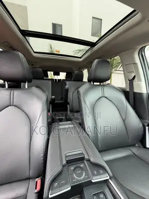 Toyota Highlander XLE AWD 2024 Black