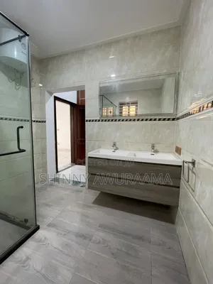 3bdrm House in Ashaley Botwe, School Junction for sale