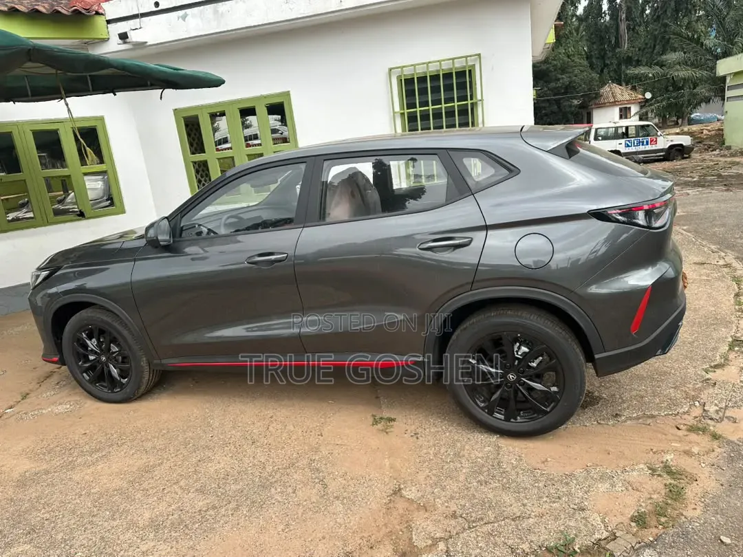 New Changan X5 Plus 1.5 Blue Core FWD 2025 Gray