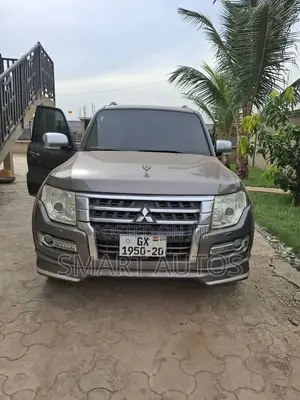 Mitsubishi Pajero V90 3.8 V6 GLS/GLX 2015 Brown