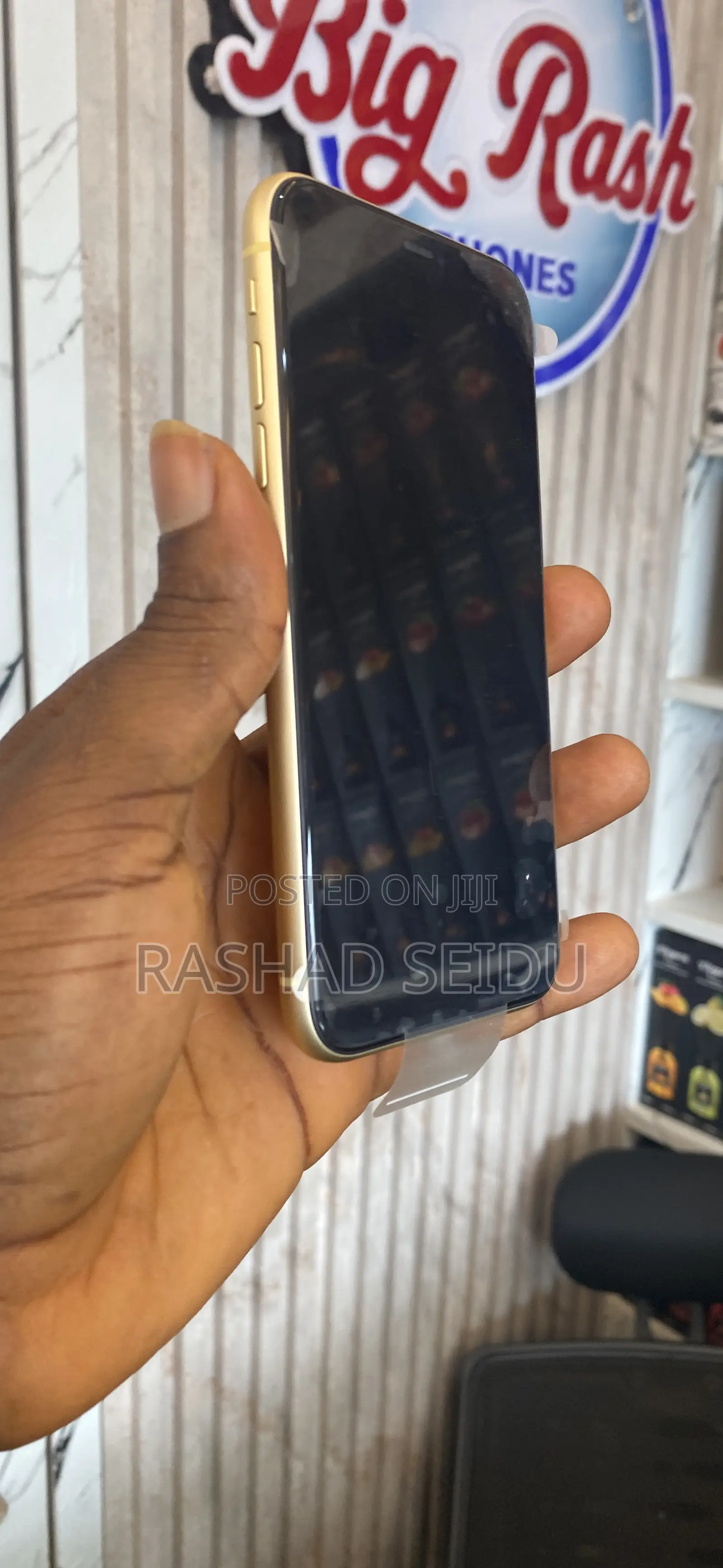 New Apple iPhone XR 64 GB Yellow