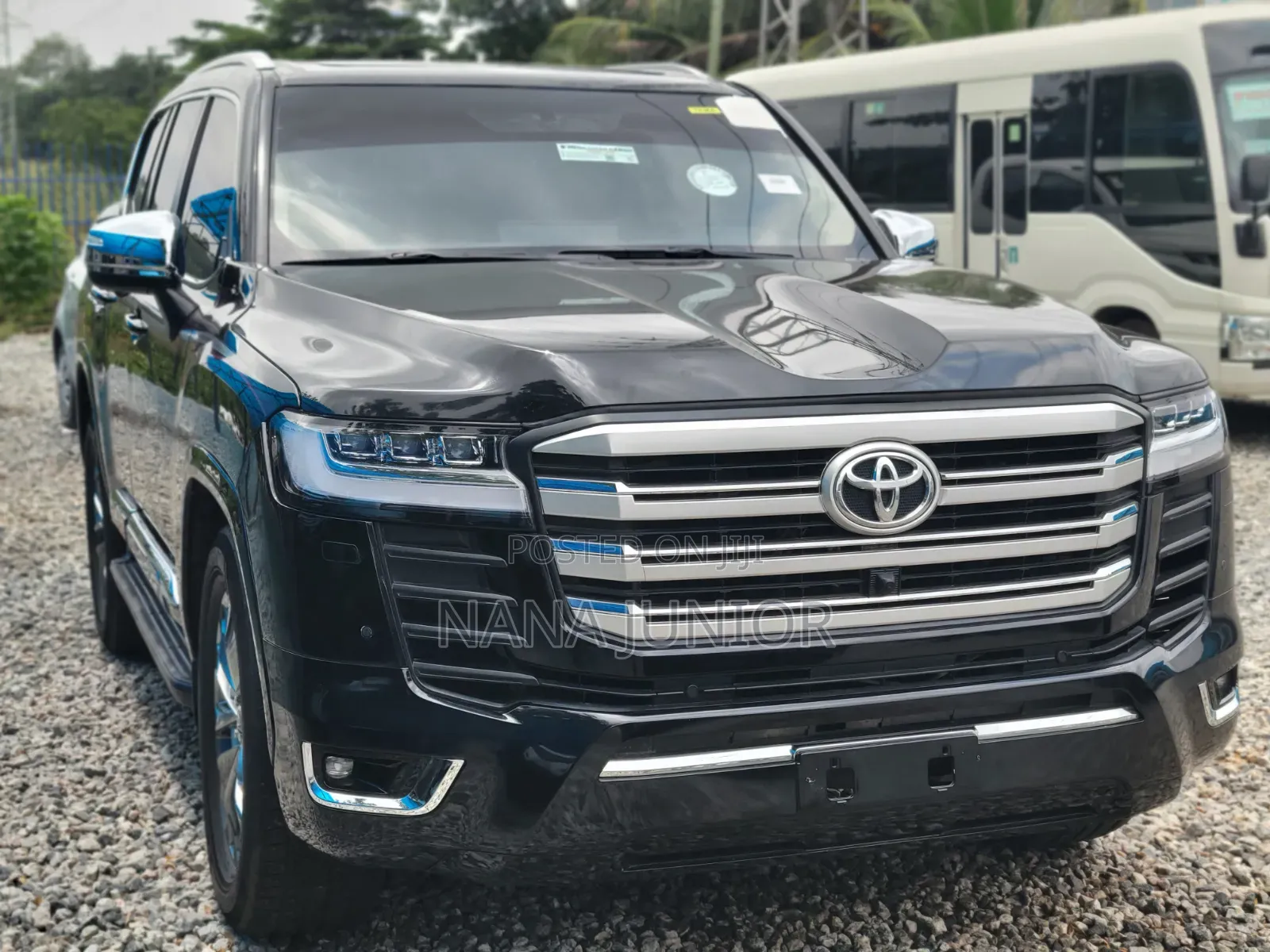 Toyota Land Cruiser 2022 Black
