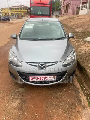 Mazda Demio 2012 Silver