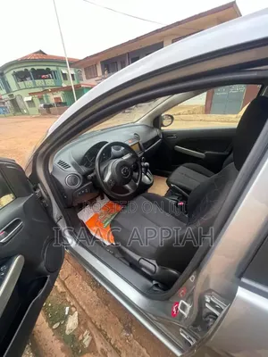 Mazda Demio 2012 Silver